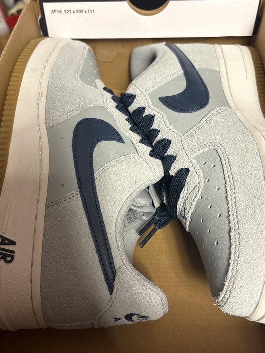 Nike Air Force 1 dunkelblau/grau Größe 38,5