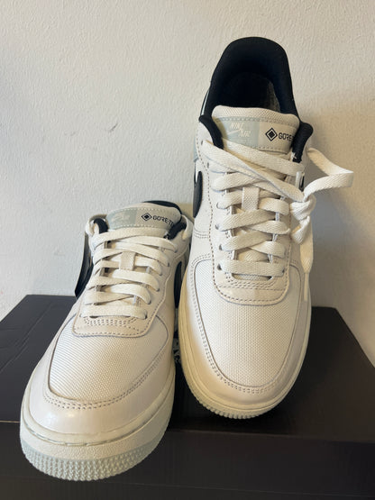 Nike Air Force 1 Goretex in weiß/grau/schwarz, Größe 38,5