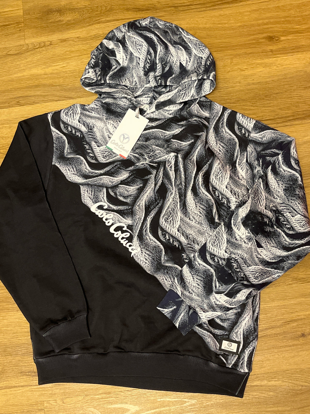 Carlo Colucci Hoodie in schwarz/weiß mit Mustern, Größe L