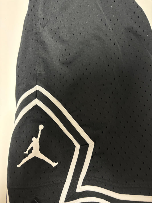 Nike kurze Jordan Hose, schwarz/weiss, Größe S