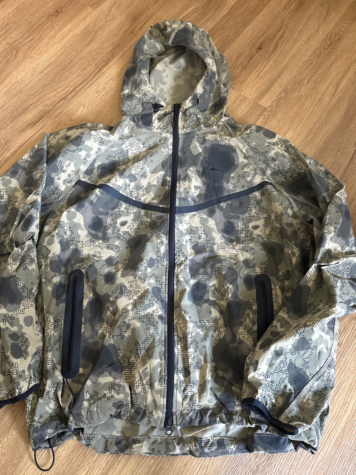 Nike Techfit Jacke Camouflage, Größe L