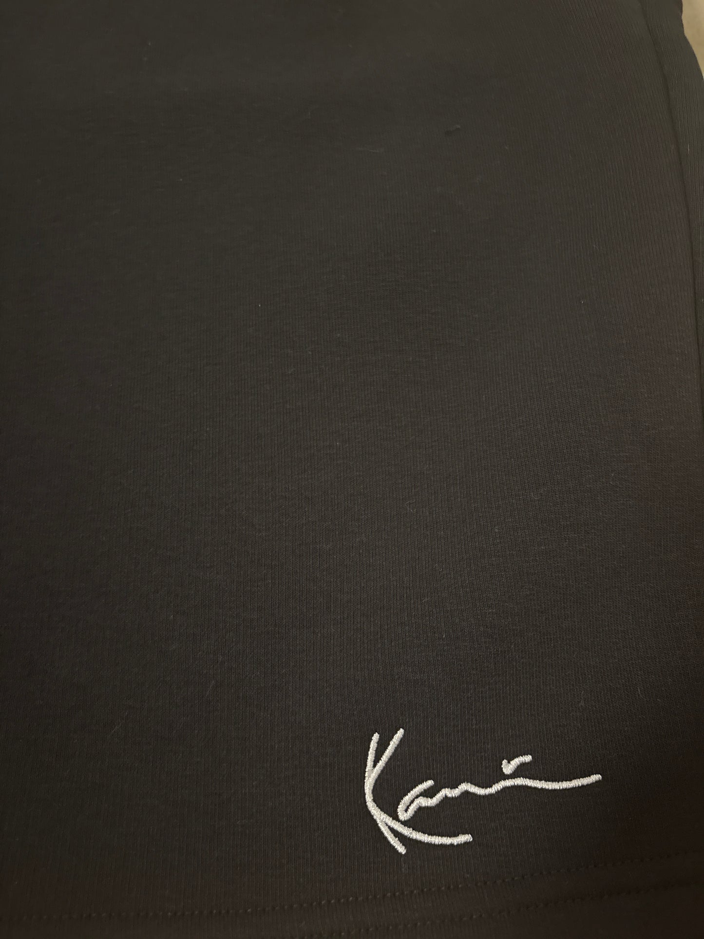Karl Kani kurze Hose, Größe L in schwarz
