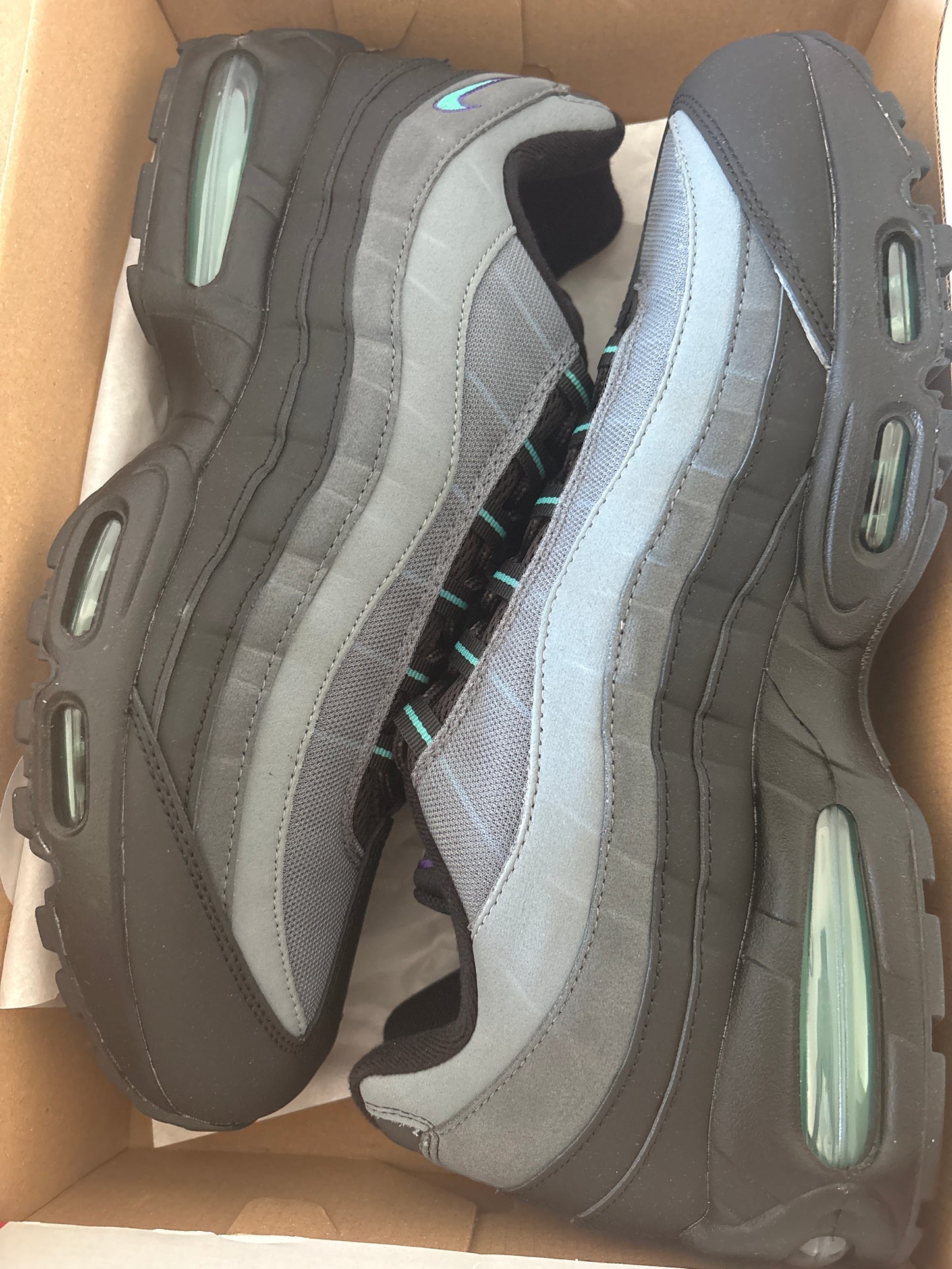 Nike Air Max 95 in schwarz/grau/türkis, Gr. 48,5