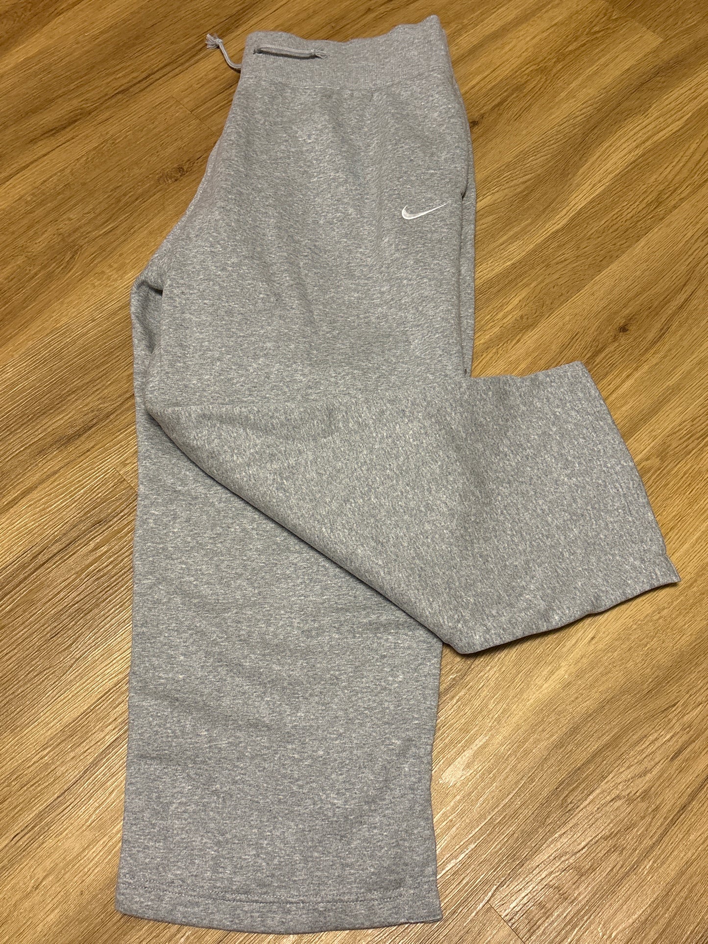 Nike Damen Jogginghose in hellgrau, Größe 2XL