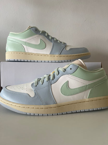 Air Jordan 1 Low in beige/mint/hellblau/weiß, Größe 43