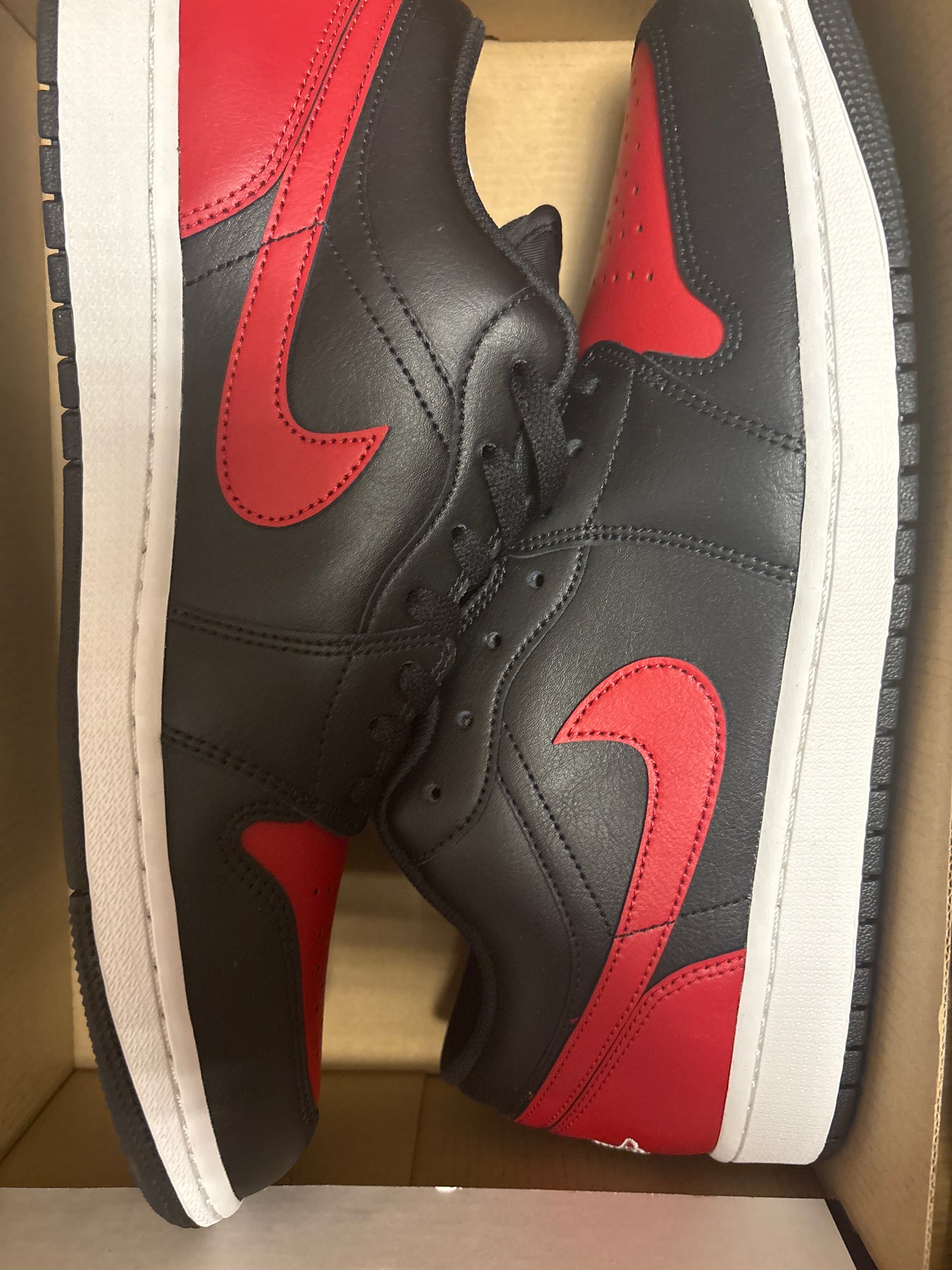 Air Jordan 1 low, rot/schwarz, Größe 47,5