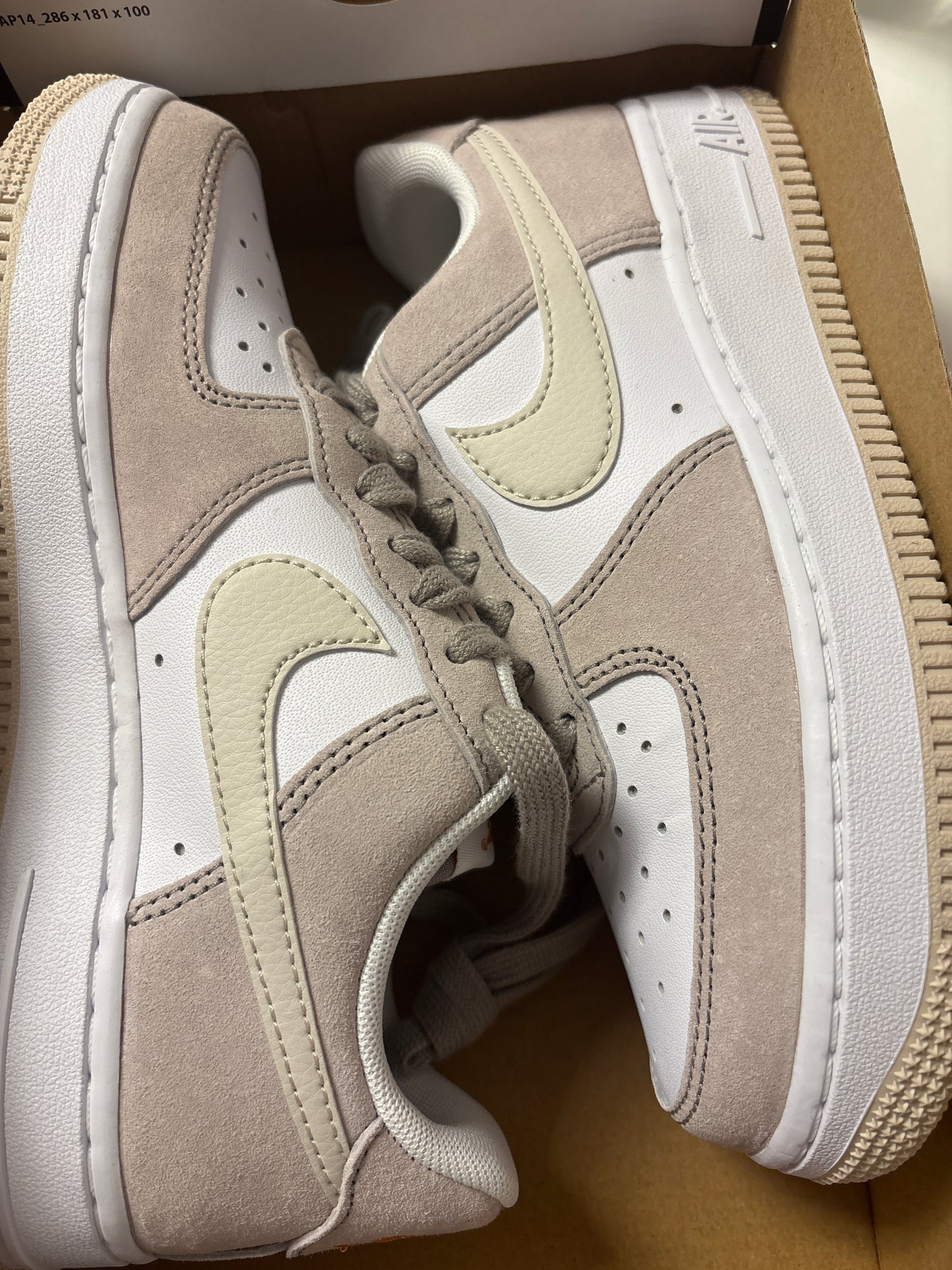 Nike Air Force 1 weiss/beige, Größe 35,5