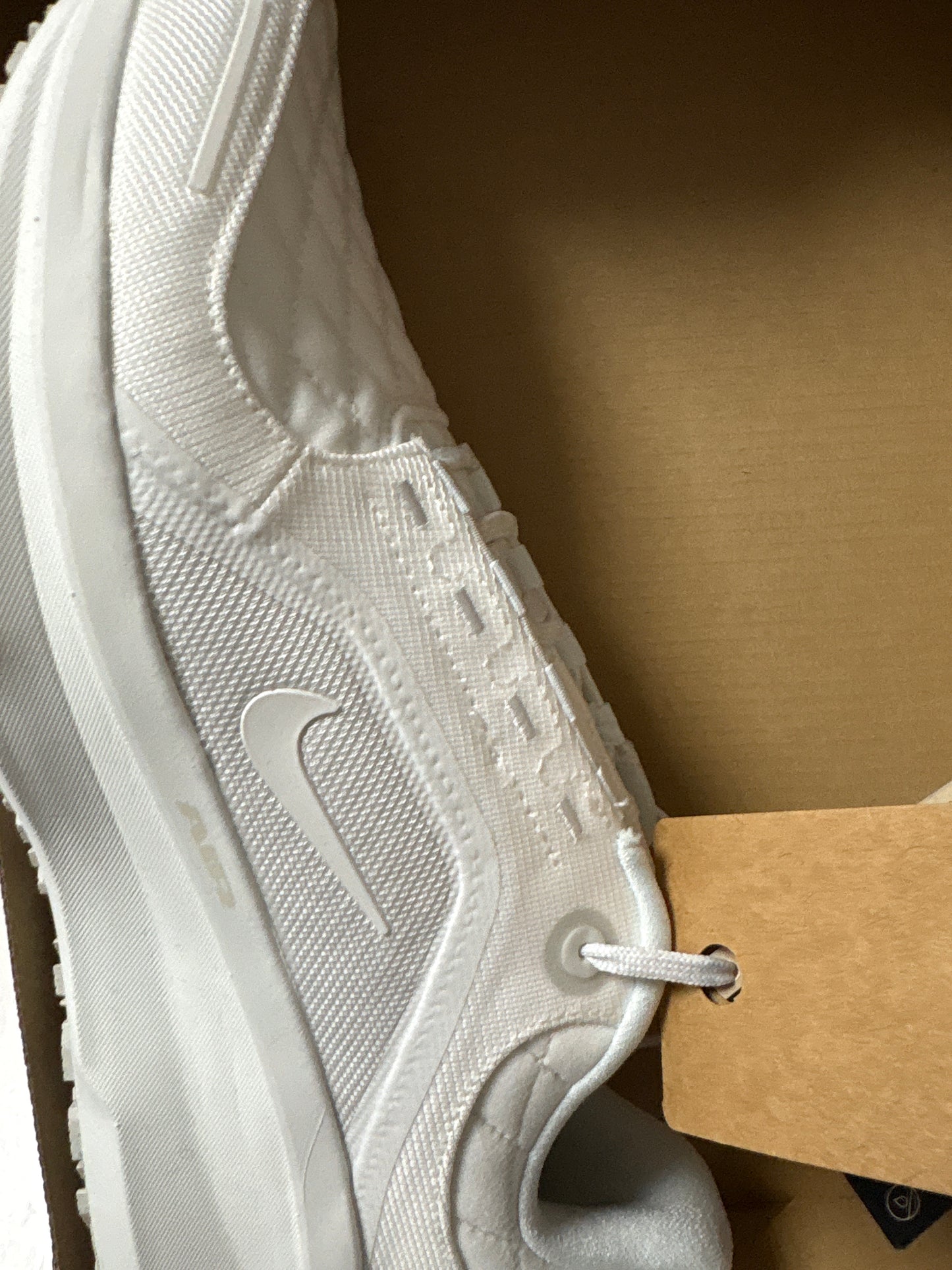 Nike Air Winflo 11 weiss/creme, Größe 49,5