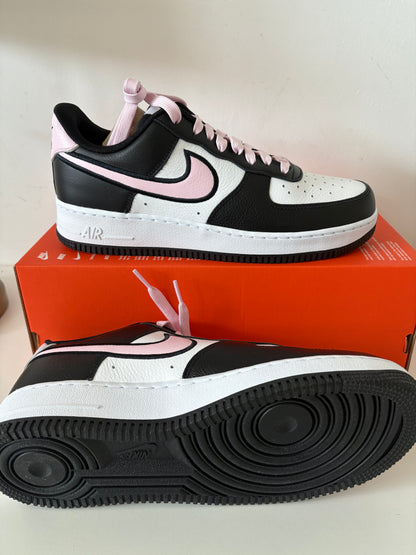 Nike Air Force 1 weiss/schwarz/rosa, Größe 42