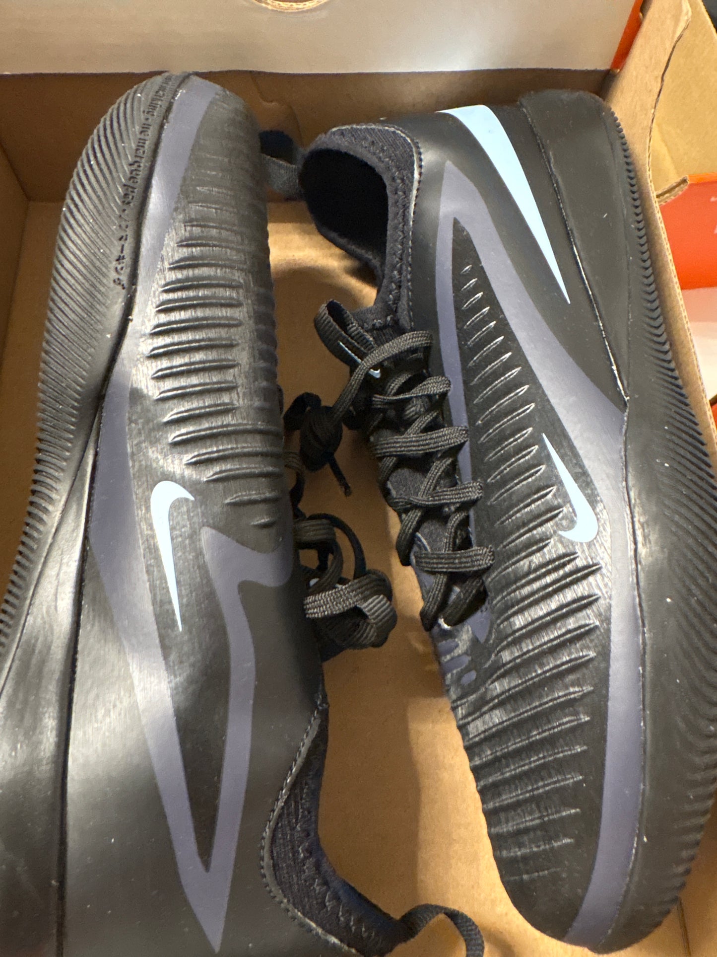 Nike Phantom 6 Low Acad IC, Größe 37,5( Fussballschuh )