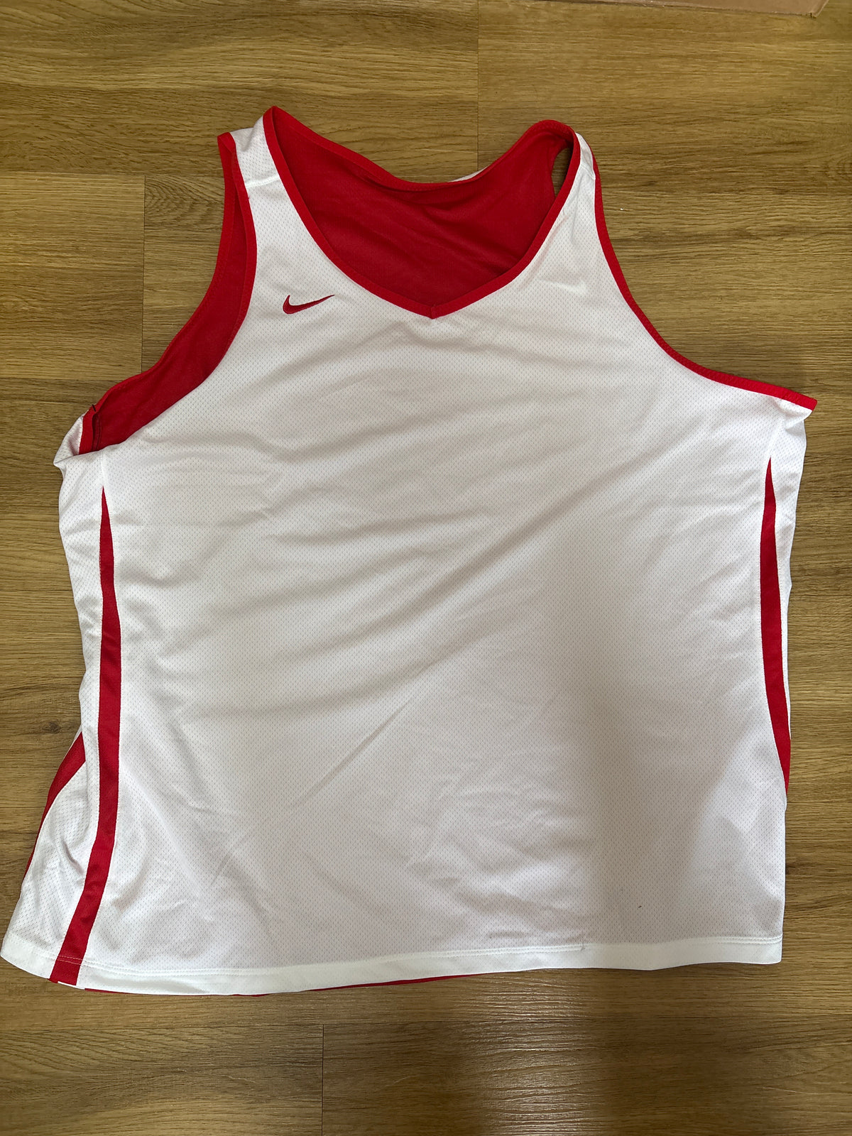 Nike Trägershirt, Größe wählbar in rot/weiss, Wendbar