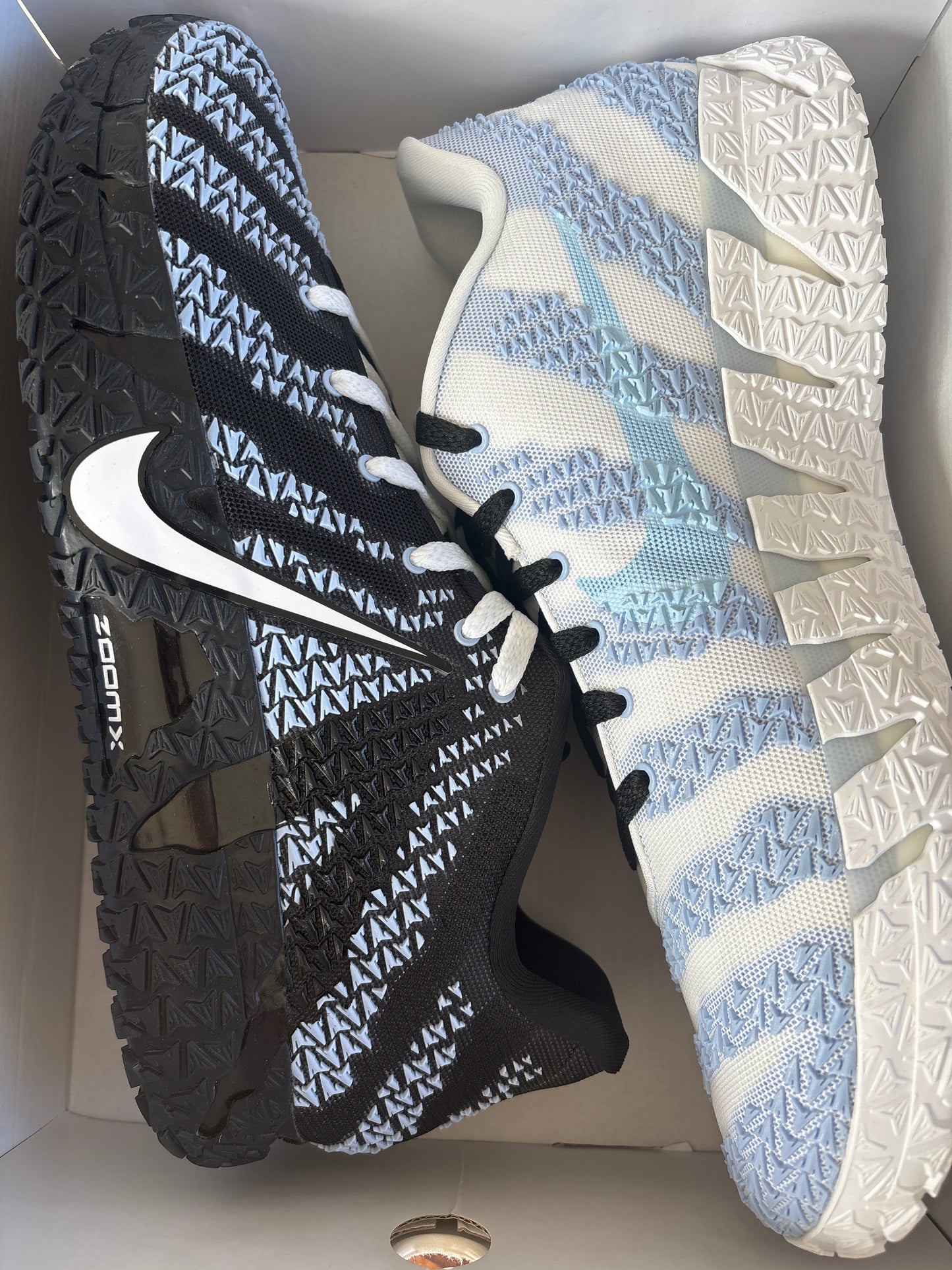 Nike JA3, weiss/schwarz/hellblau, Größe wählbar