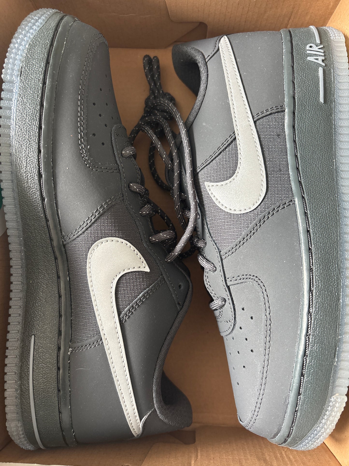 Nike Air Force 1 schwarz/silber, Größe 38