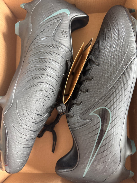 Nike Phantom GX 2 Academy FG/MG in schwarz, Größe 42 ( Fussballschuh )