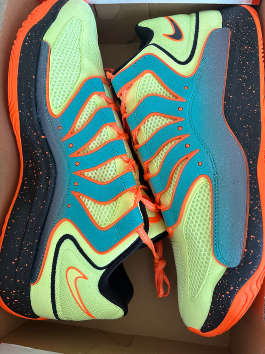 Nike KD18, Größe 49,5 in bunt