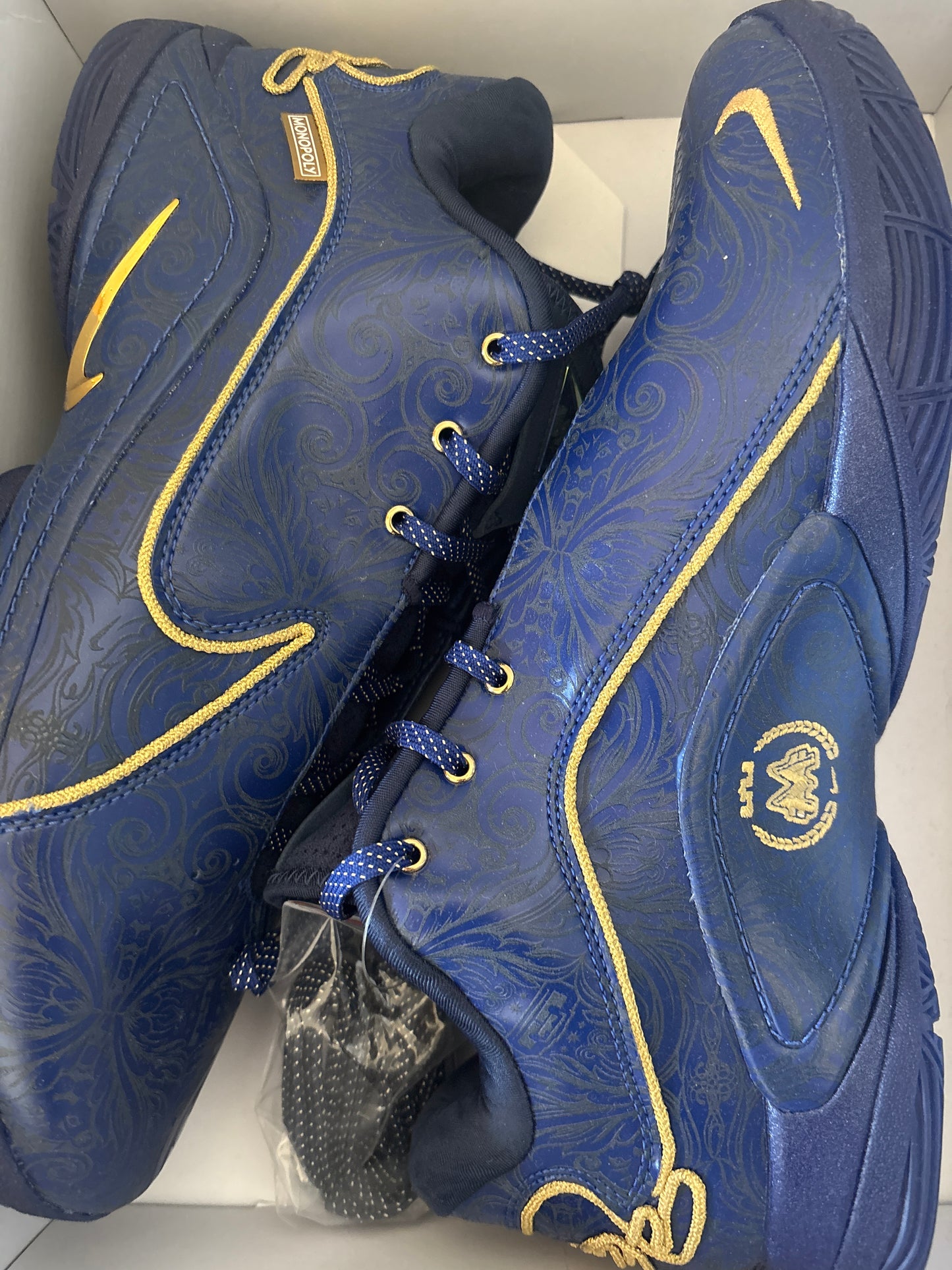 Nike Lebron XXII, in dunkelblau , Größe 48