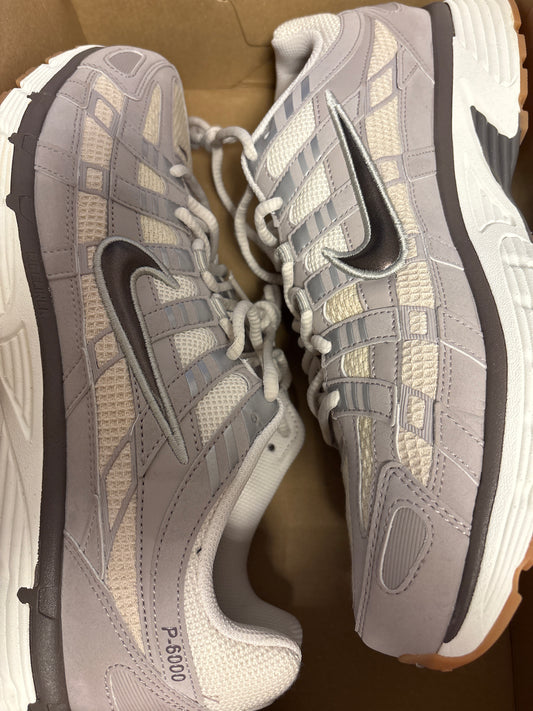 Nike P 6000 in braun/grau, Größe wählbar