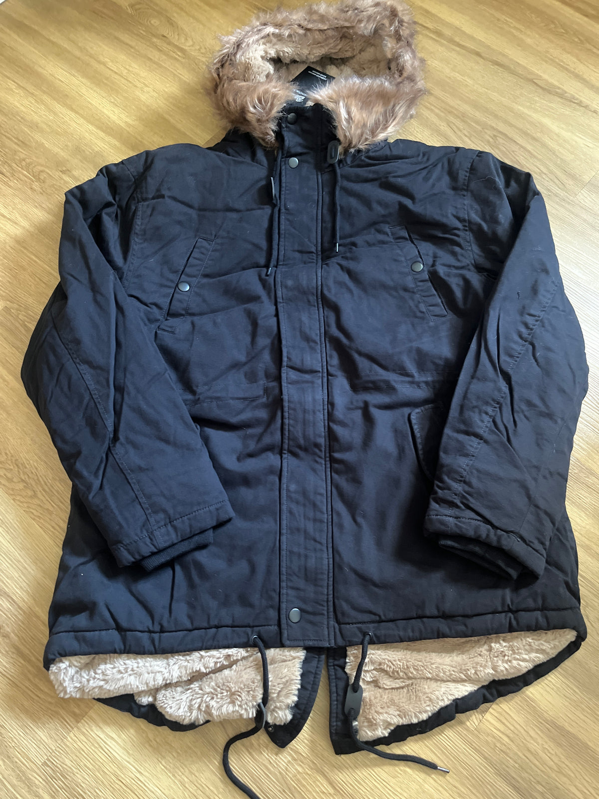 Brandit Winterparka in schwarz/beige mit Fell, Größe XXL