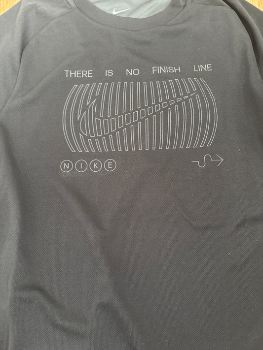 Nike Shirt, Größe Kinder M in schwarz