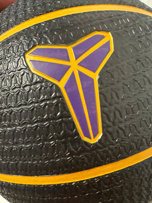 Nike Basketball Kobe groß in schwarz/orange