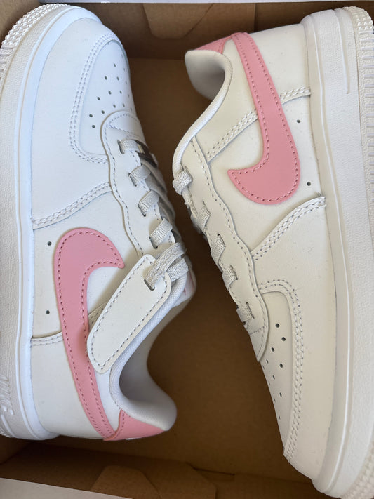 Nike Air Force 1 weiss/rosa, Größe 34