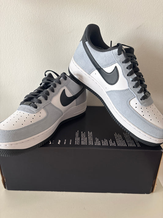 Nike Air Force 1 weiss/blau/schwarz, Größe 42,5