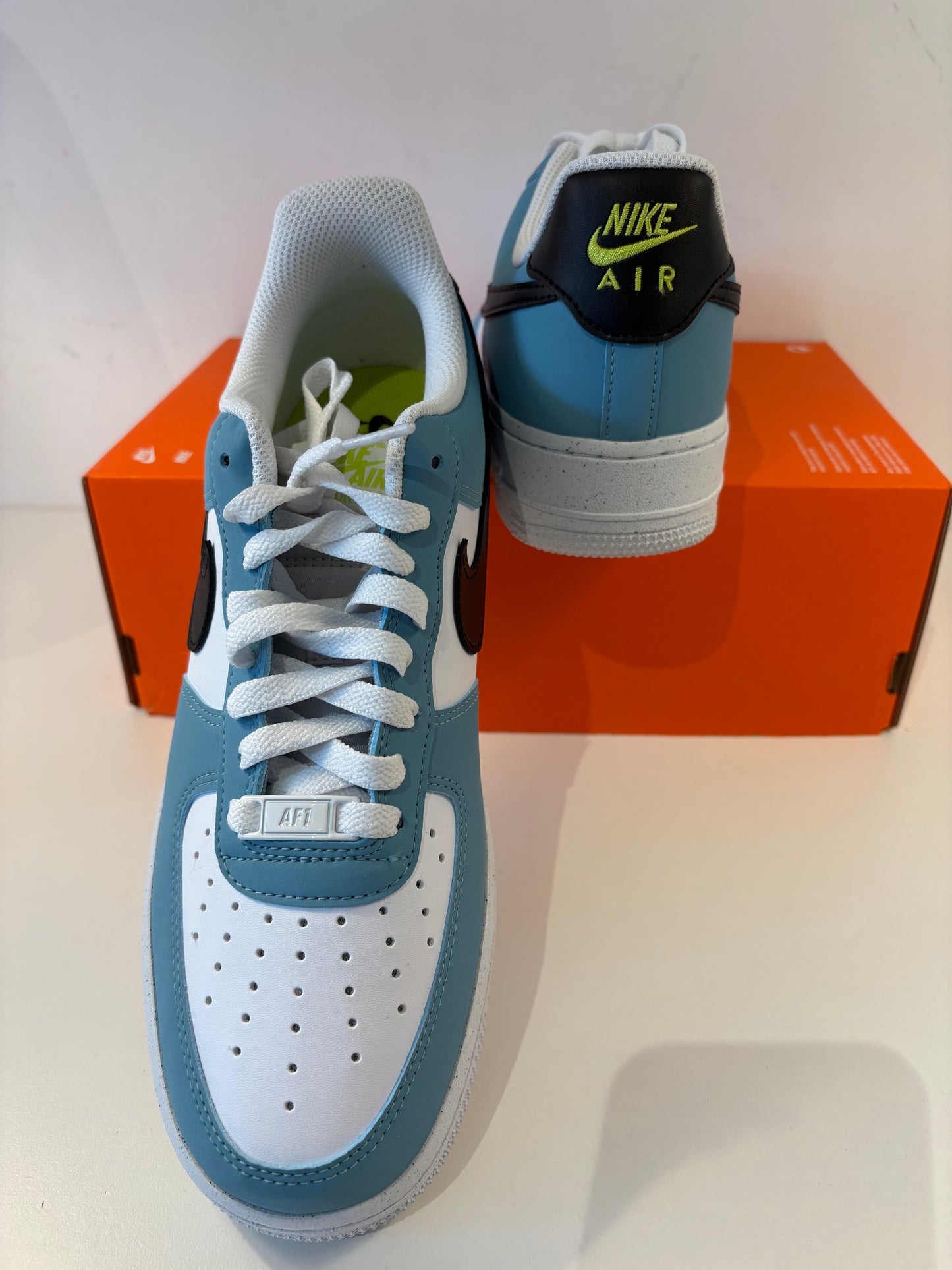 Nike Air Force 1 weiss/blau/schwarz, Größe 40,5