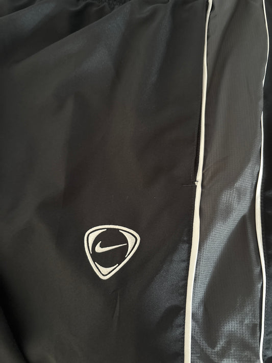 Nike Jogginghose Größe wählbar in schwarz/weiss Retro