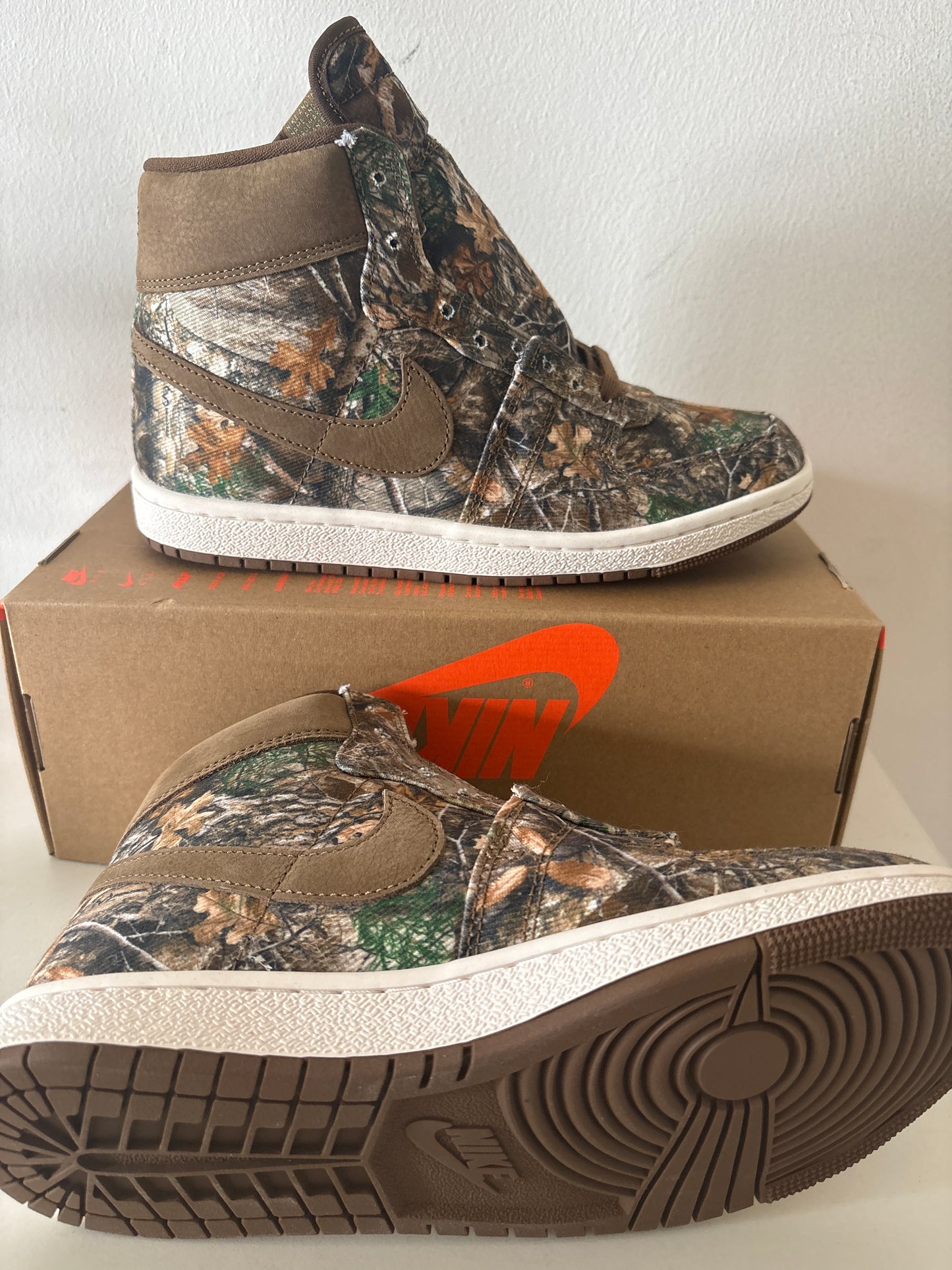 Air Jordan 1 MID, braun/Muster, Größe 38,5
