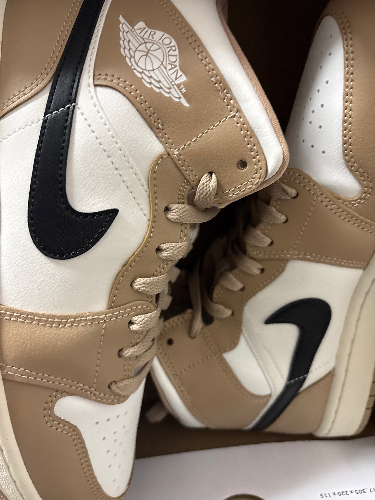 Nike Air Jordan 1 MID, weiss/schwarz/braun, Größe 42