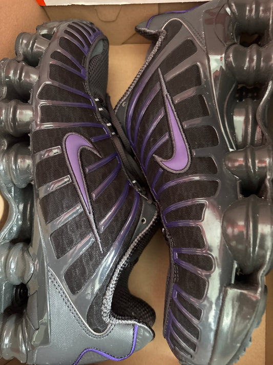 Nike Shox TL in schwarz/lila, Größe 44