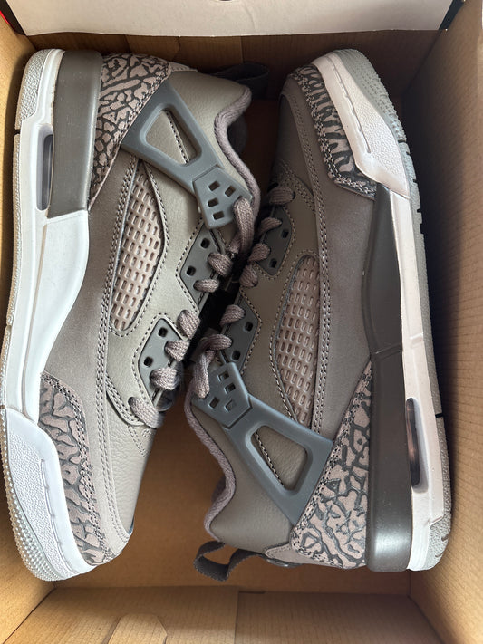 Nike Jordan Spizike Low, in weiss/braun, Grösse 37,5