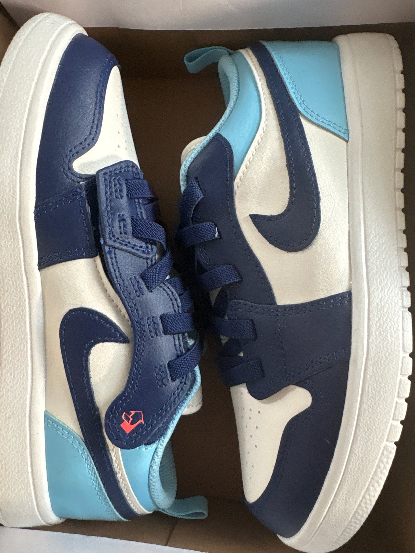 Nike Air Jordan 1 Low weiss/blautöne, Größe 35