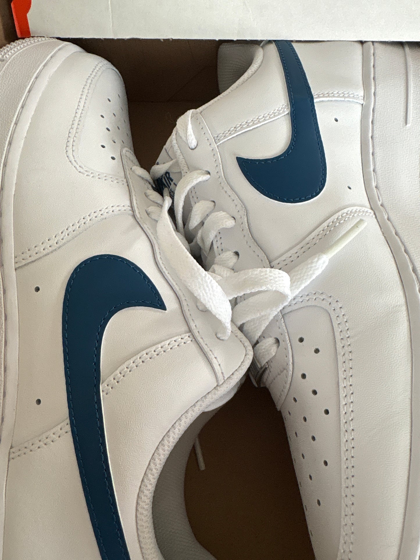 Nike Air Force 1 Gr. 42,5 weiss/blau