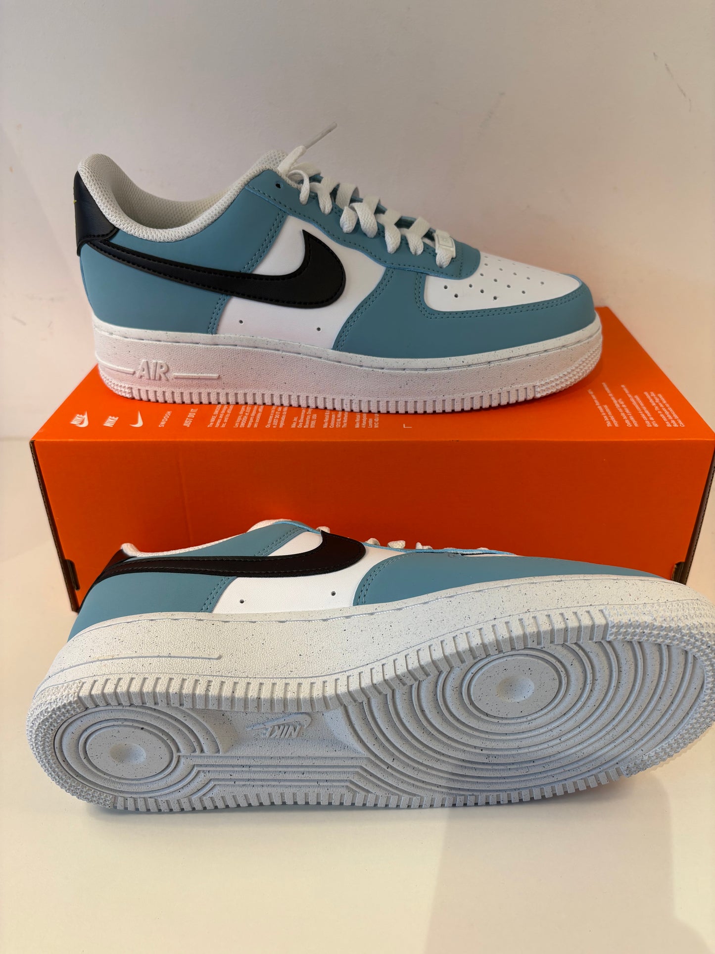 Nike Air Force 1 weiss/blau/schwarz, Größe 40,5