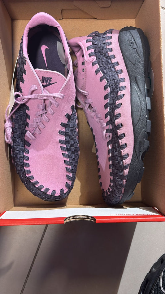 Nike Footscape Woven, rosa/schwarz, Größe 42