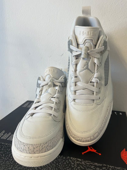 Nike Jordan Spizike Low, in grau/weiß/silber, Größe 44