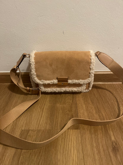Michael Kors Bradshaw Umhängetasche beige Fell