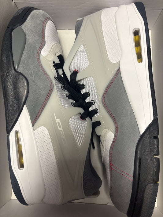 Nike AIR Jordan 4 RM in schwarz/grau/rot, Größe 49,5