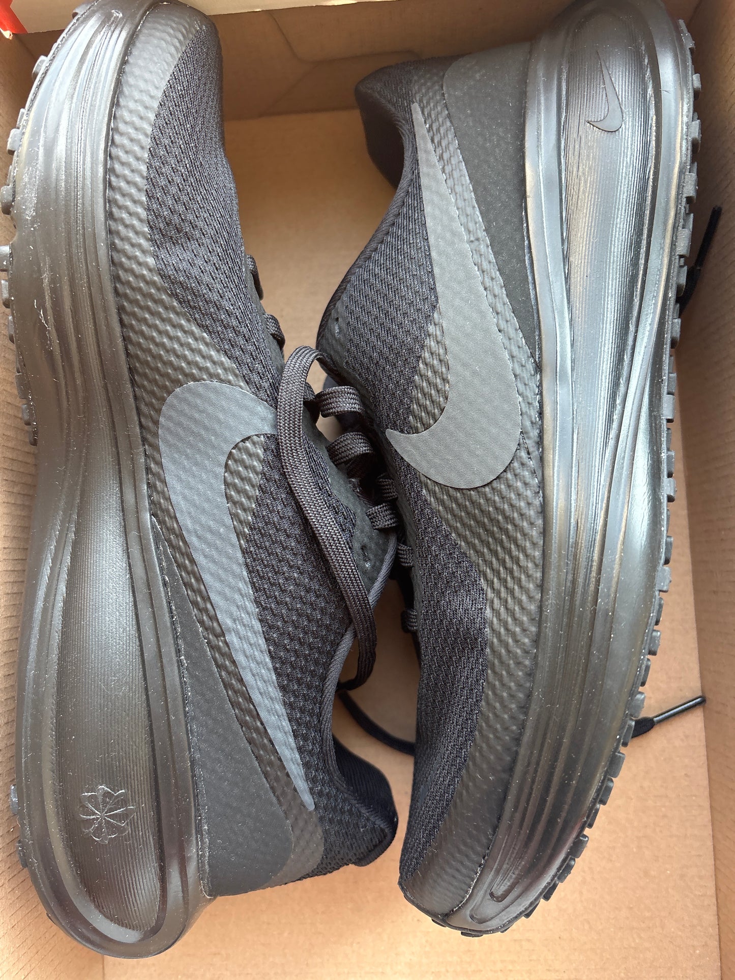 Nike Revolution 8 , schwarz , Größe wählbar