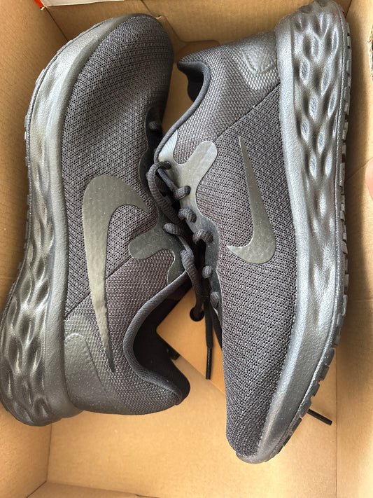 Nike Revolution 6 , schwarz, Größe 38,5
