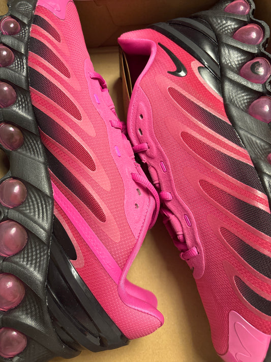 Nike AirMax DN8 in pink/schwarz, Gr. Wählbar