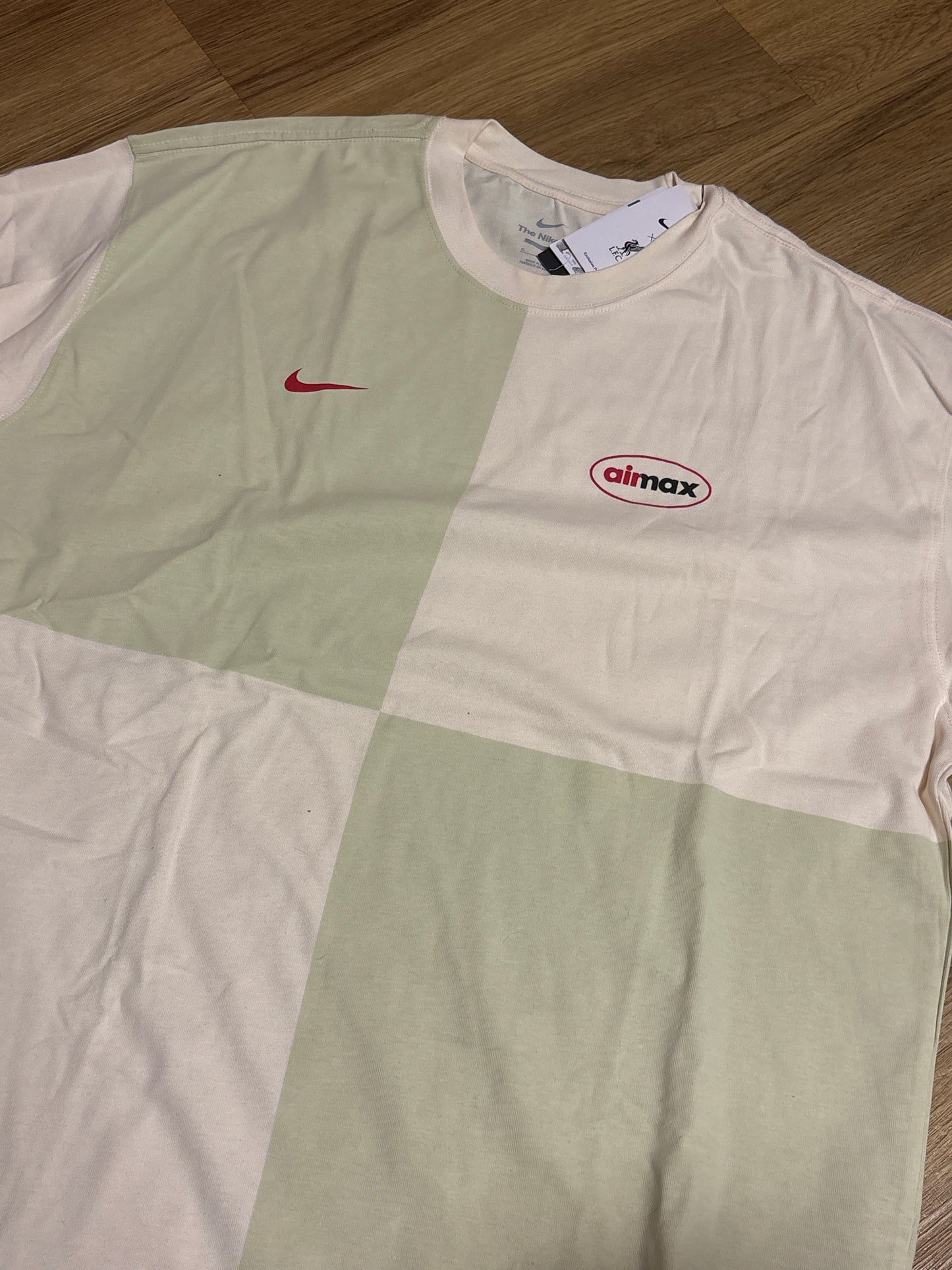 Nike FC Liverpool Shirt, Größe wählbar in beige