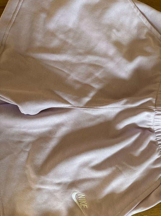 Nike kurze Kinder Hose, Flieder , Größe wählbar