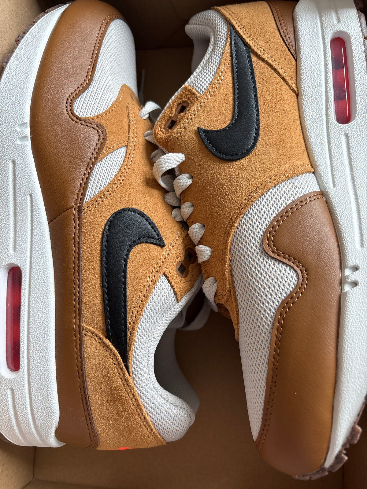 Nike Air Max 1 weiß/braun/beige, Größe 41