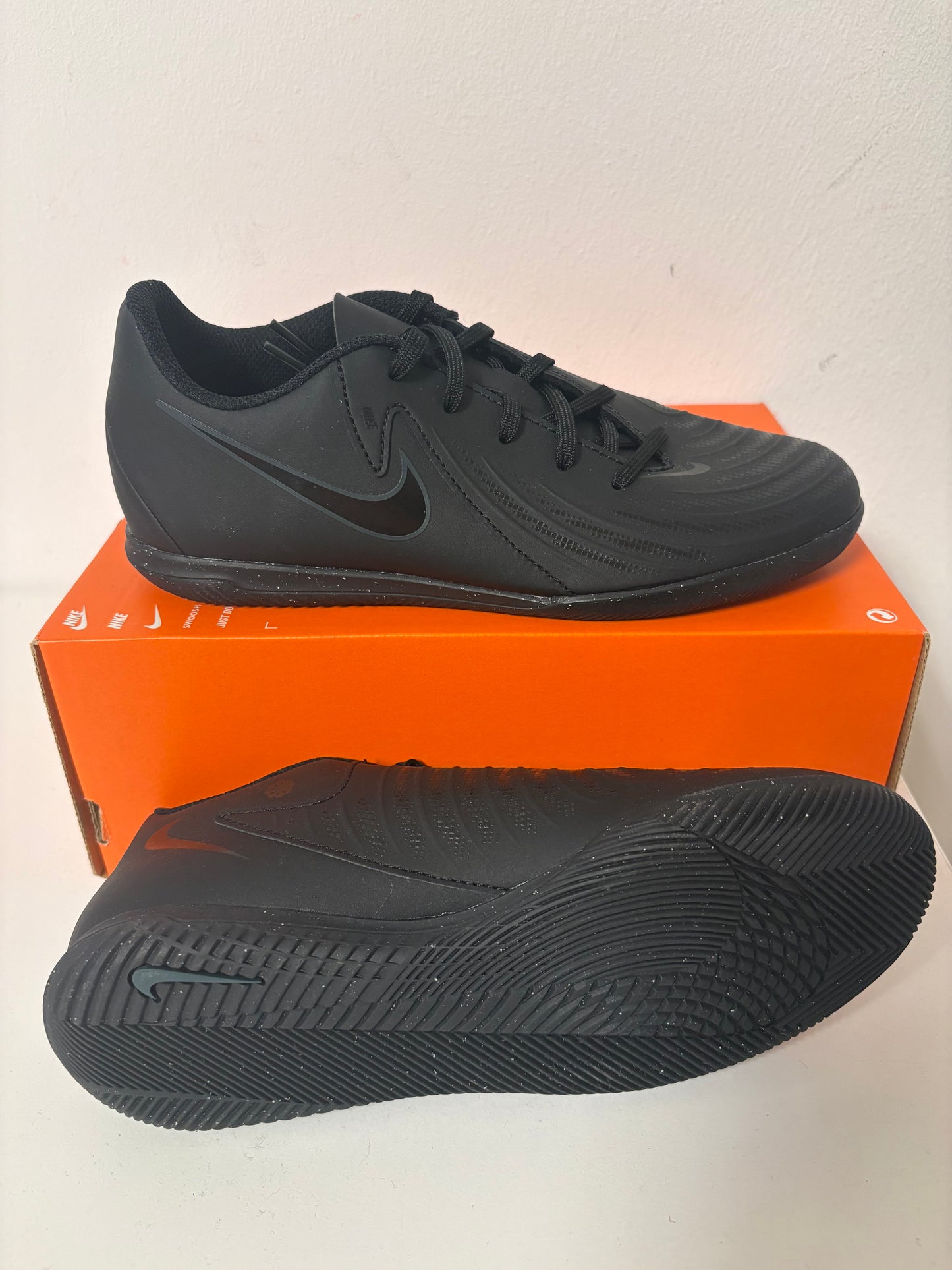Nike Phantom GX 2 Club IC, Größe 38
