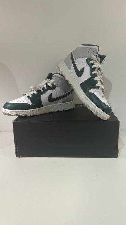 Nike Air Jordan 1 MID, grün/weiss/grau, Größe 39