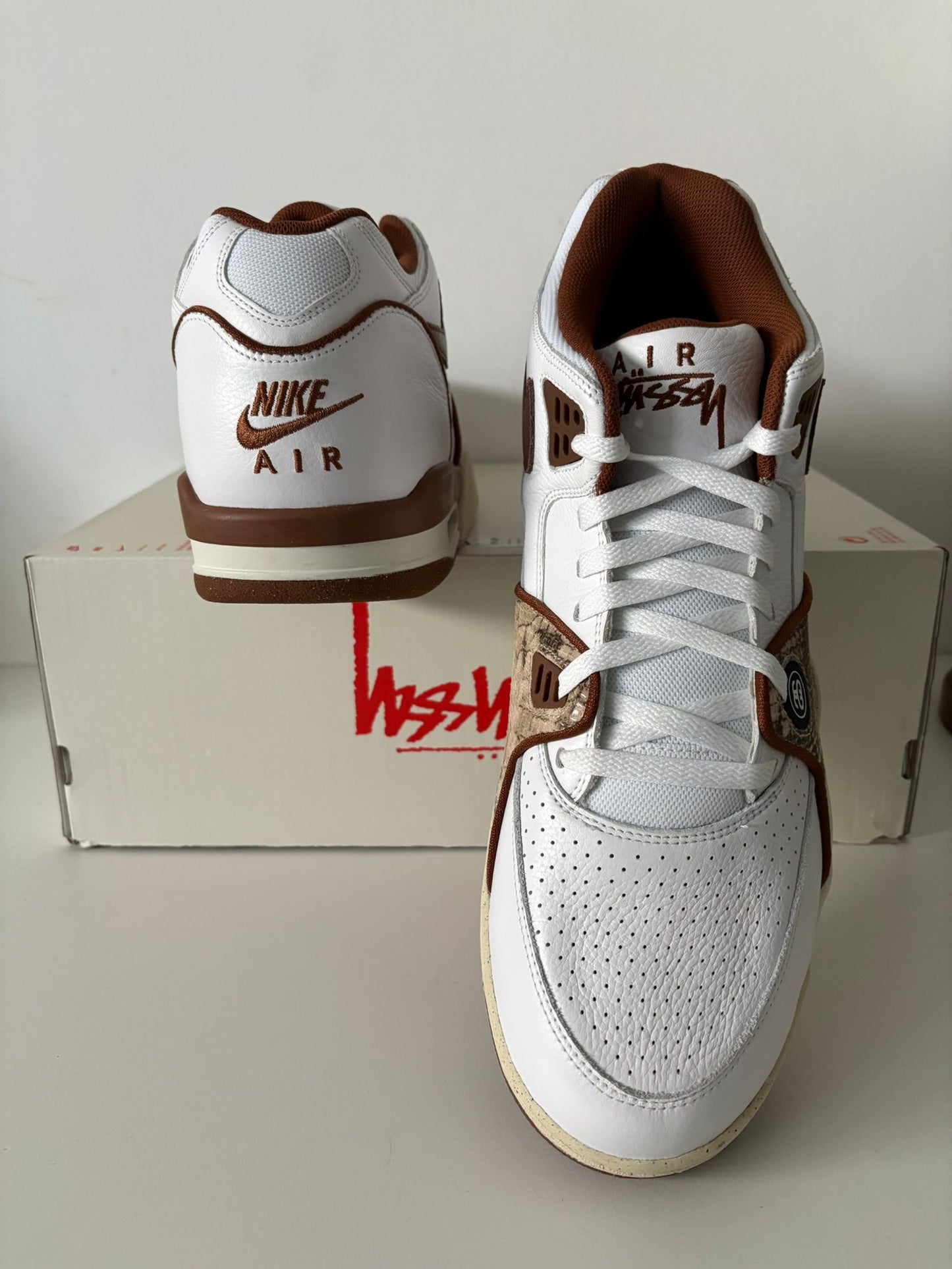 Nike Air Flight 89 Low in weiss/braun/beige mit Muster Grösse 49,5