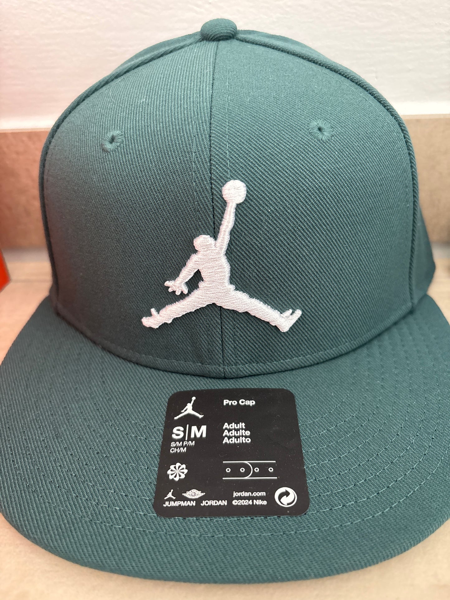 Nike Jordan Cap in dunkelgrün/weiss, Größe wählbar
