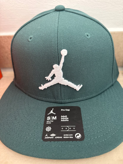 Nike Jordan Cap in dunkelgrün/weiss, Größe wählbar